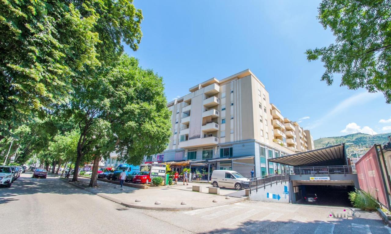 Apartment R Luxor With Parking Garage Mostar Extérieur photo